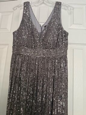 Nightway Silver Sequin Party Dress